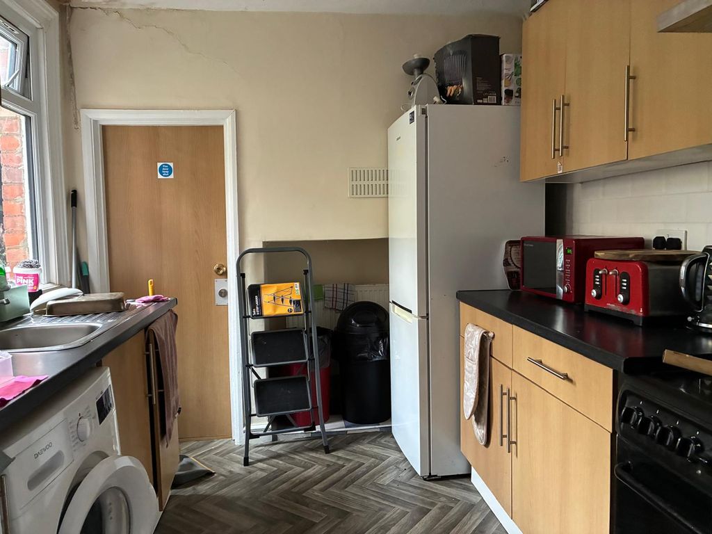 Property photo 3 of 3