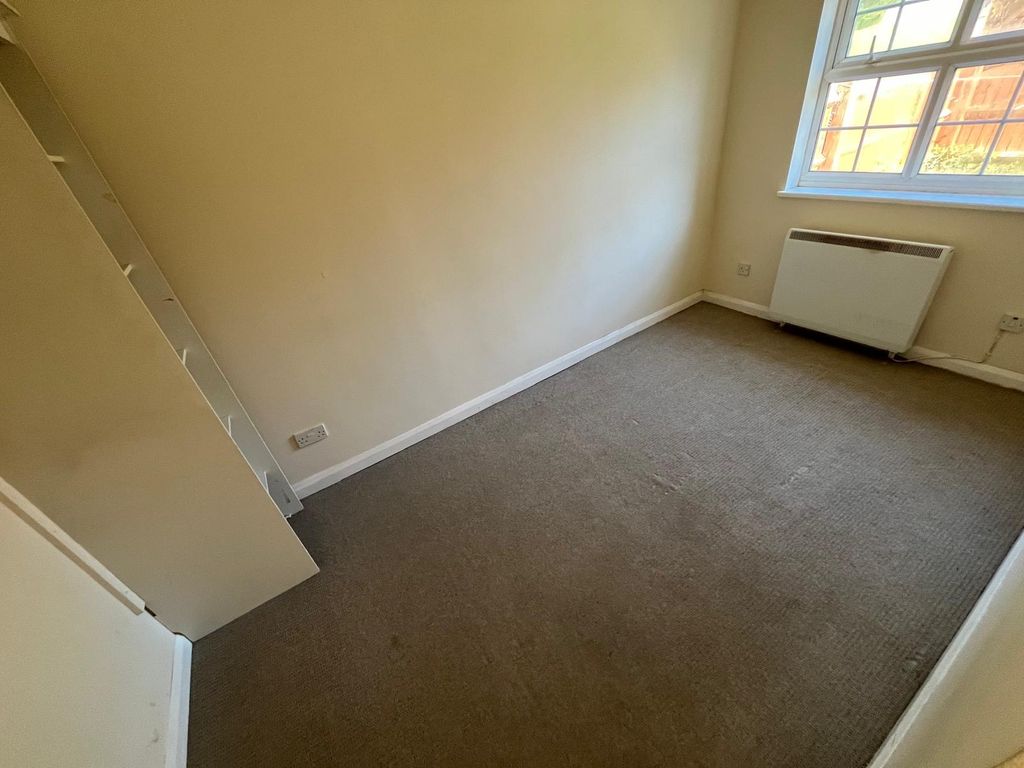 Property photo 3 of 10 Image