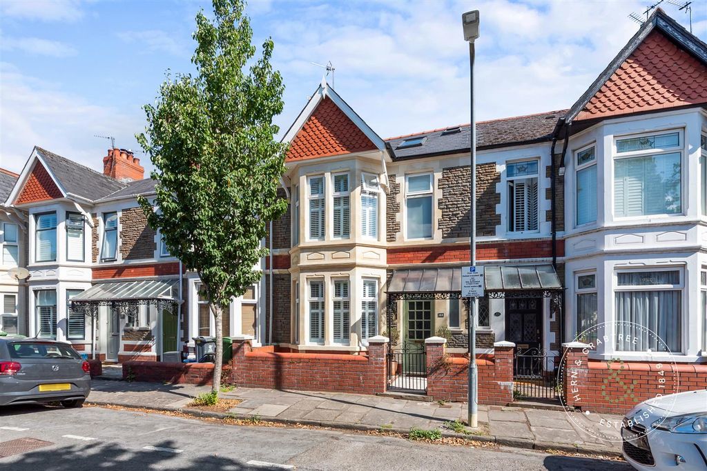 Property photo 1 of 40 Inglefield-Avenue-37.Jpg