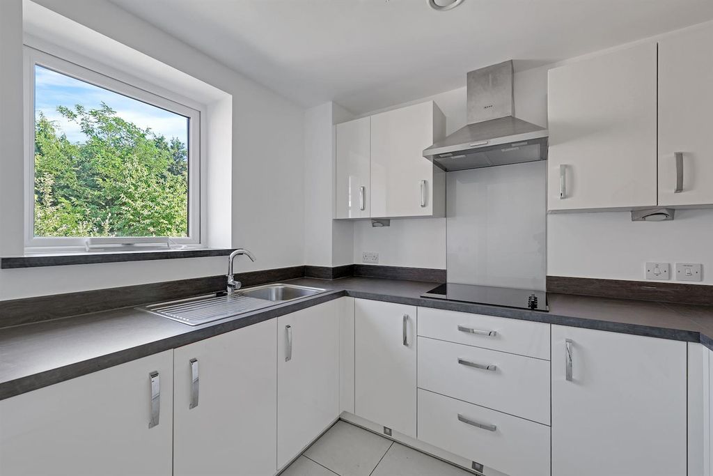 Property photo 3 of 17 02-2Ff886776 - Wb - Mcsr - 21 Birch Place - 051-Me
