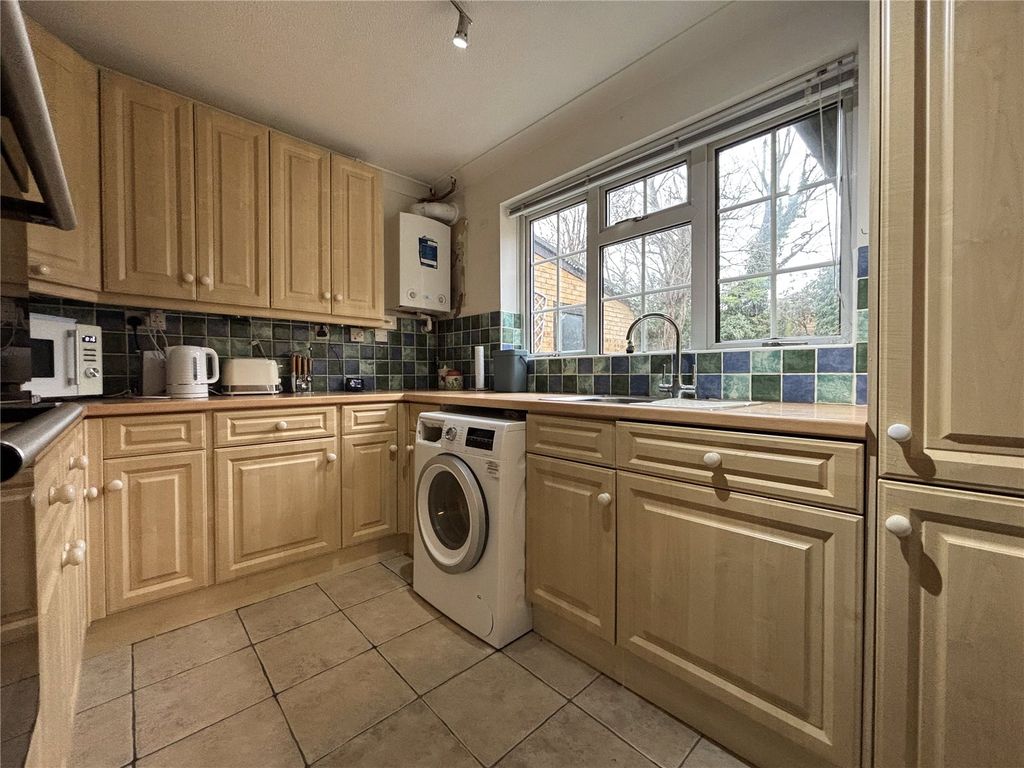 Property photo 2 of 13 Picture No. 19