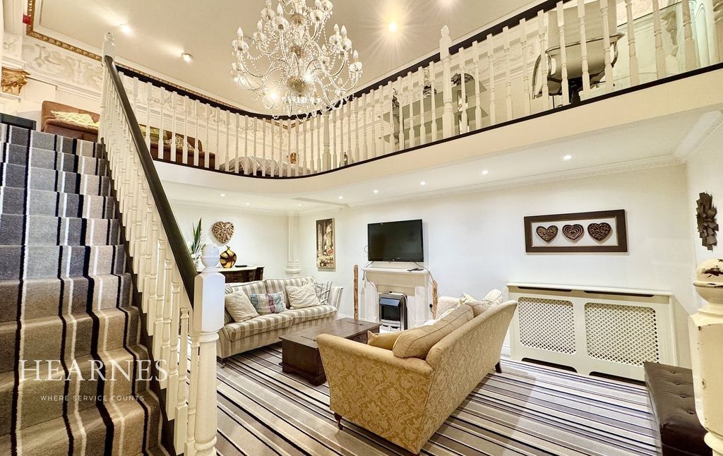 Property photo 1 of 26