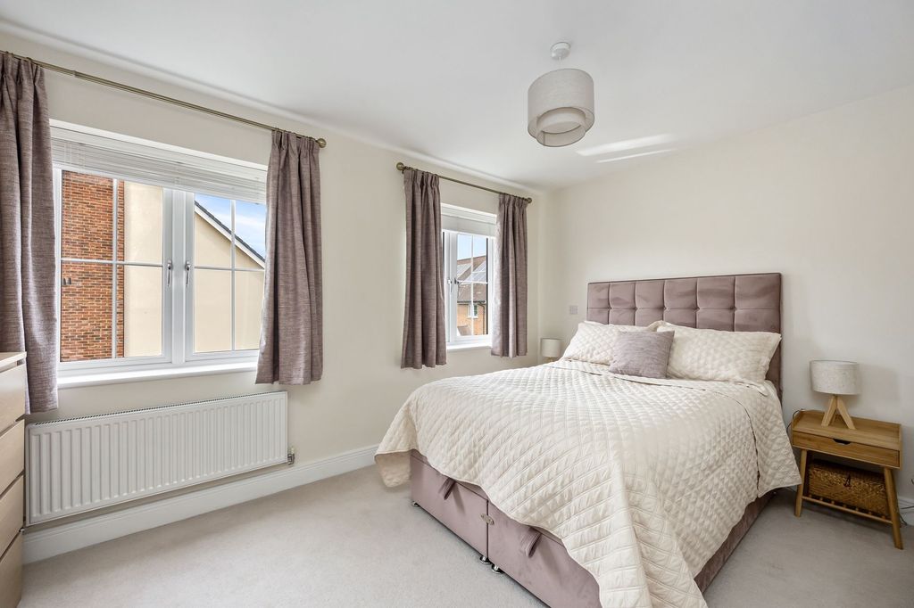 Property photo 3 of 15 Bedroom 1