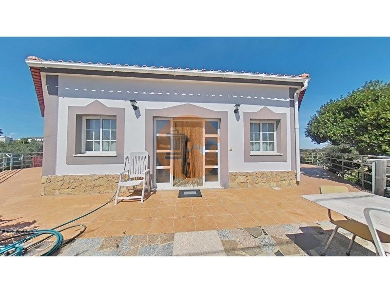 Property photo 1 of 62