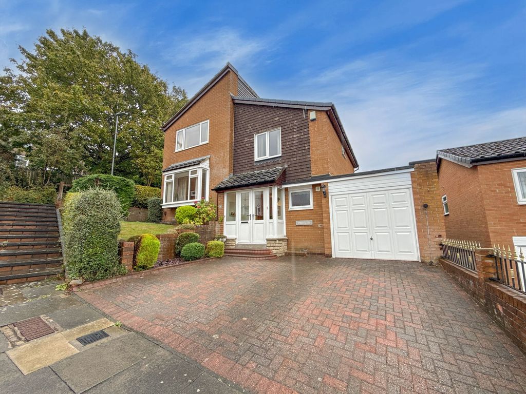 Property photo 1 of 15 External