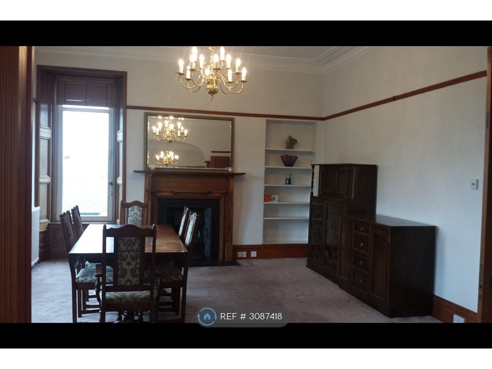 Property photo 3 of 9 Dining Room