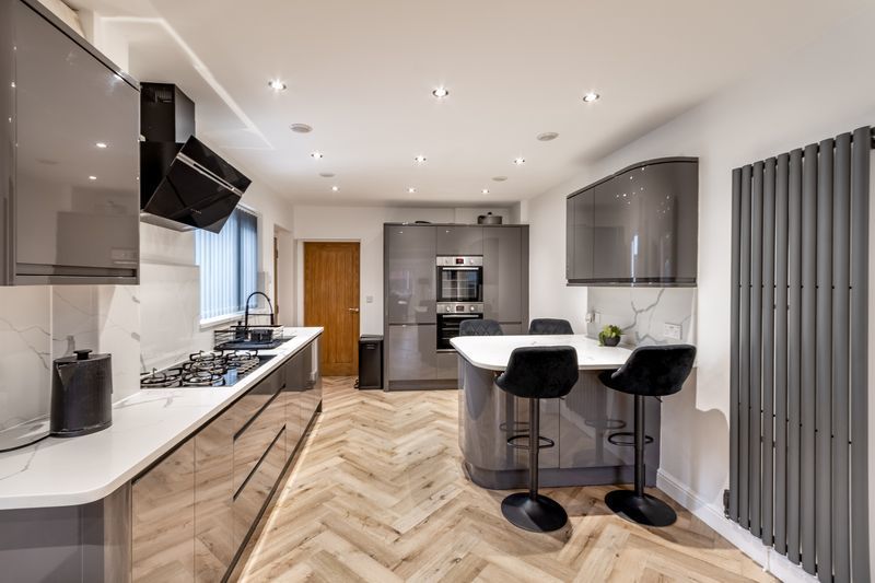 Property photo 3 of 19 Photo 3