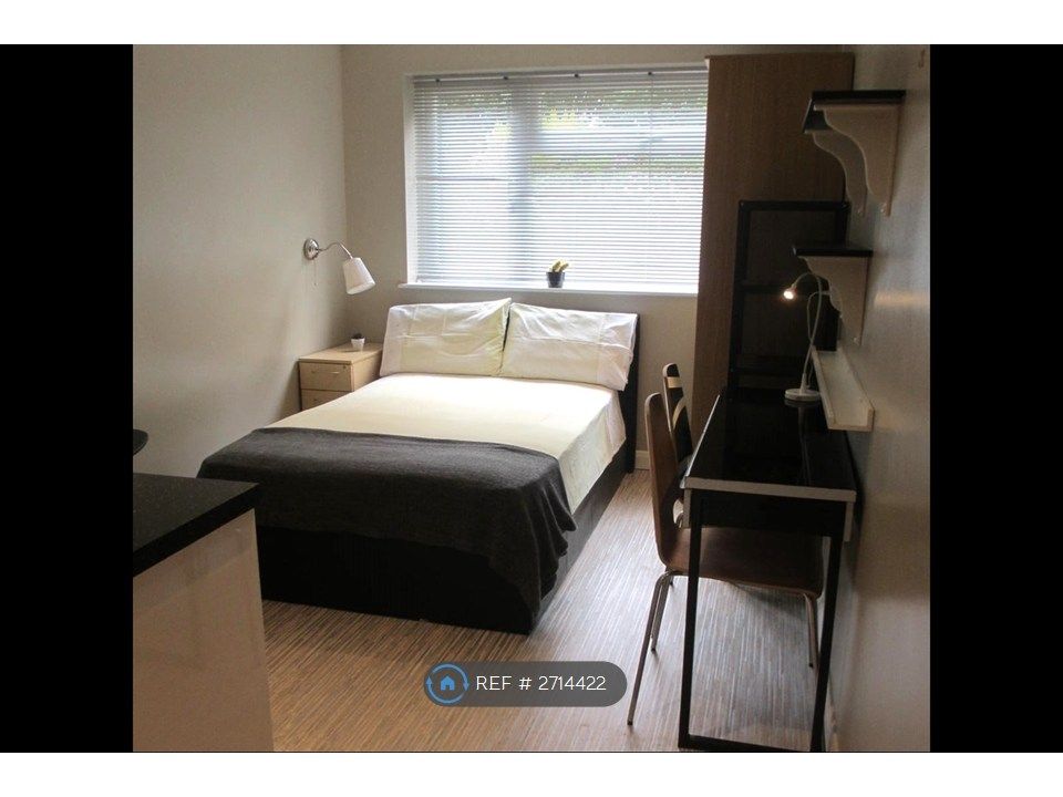 Property photo 2 of 11 Studio #2 Bedroom