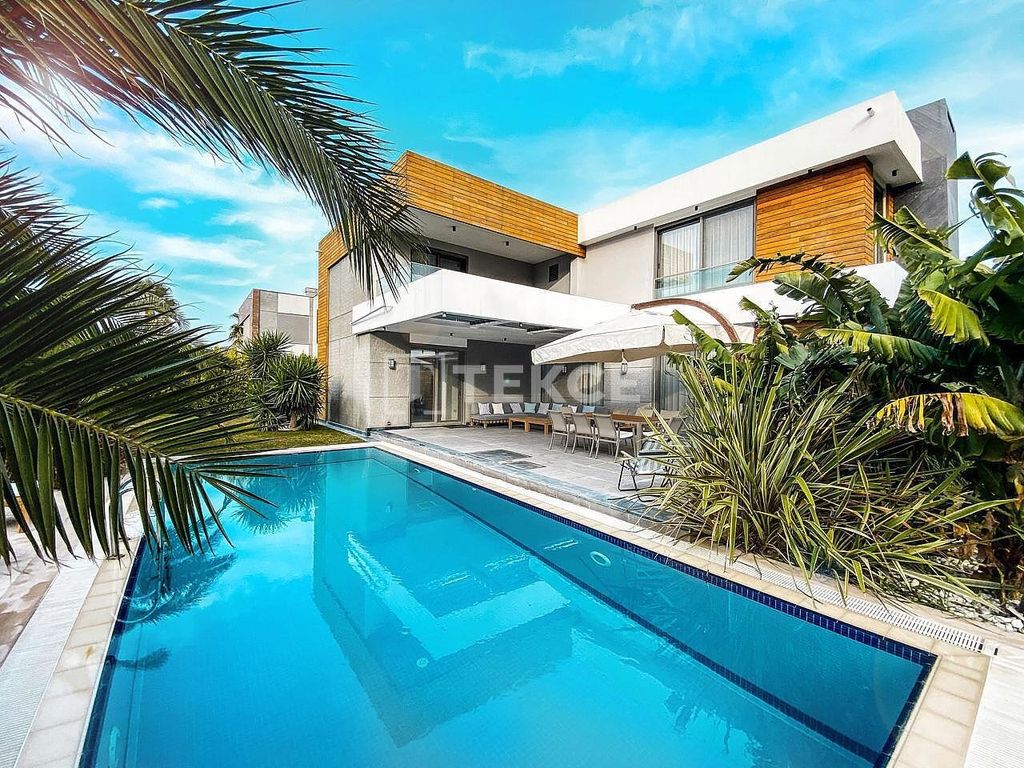 Property photo 1 of 59