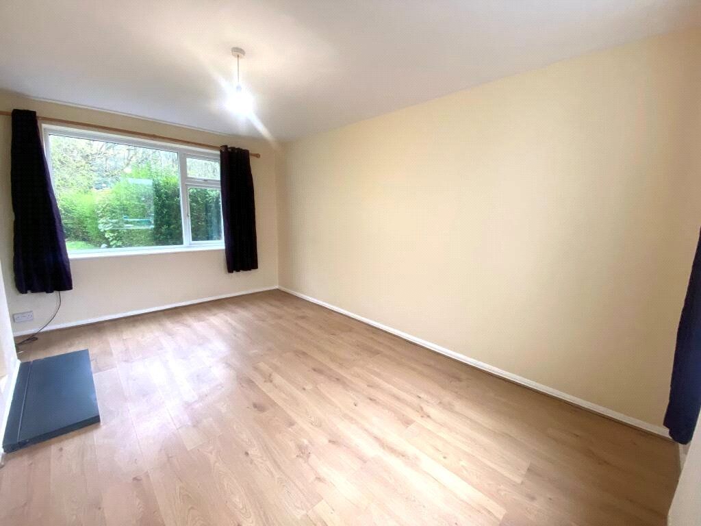 Property photo 3 of 12 Picture No. 02
