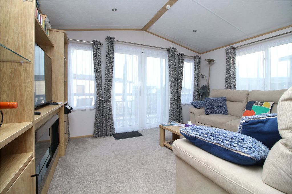 Property photo 2 of 10 Picture No. 02