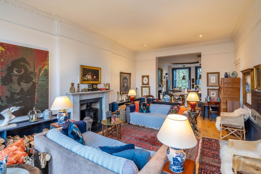 Property photo 2 of 25 Property Image 2