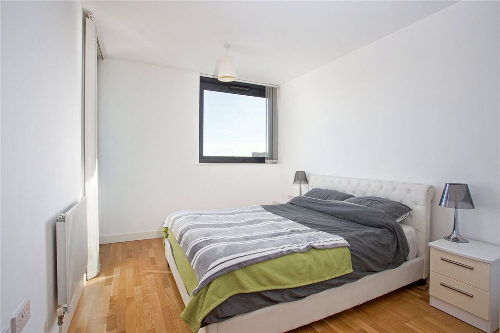 Property photo 2 of 9 Picture No. 06