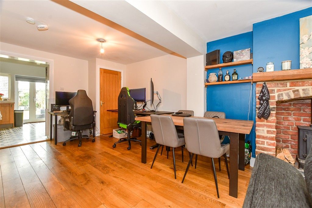 Property photo 3 of 9 Dining Area