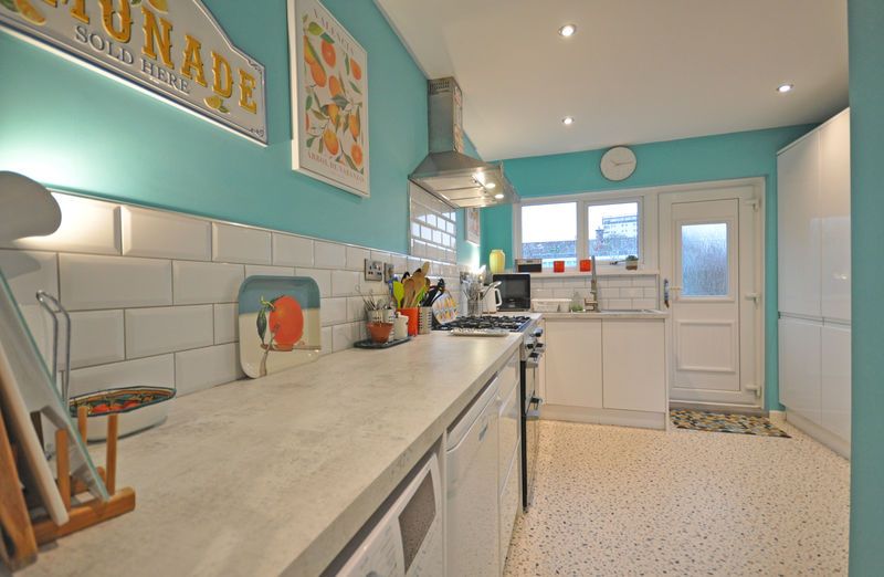 Property photo 3 of 19 Photo 8