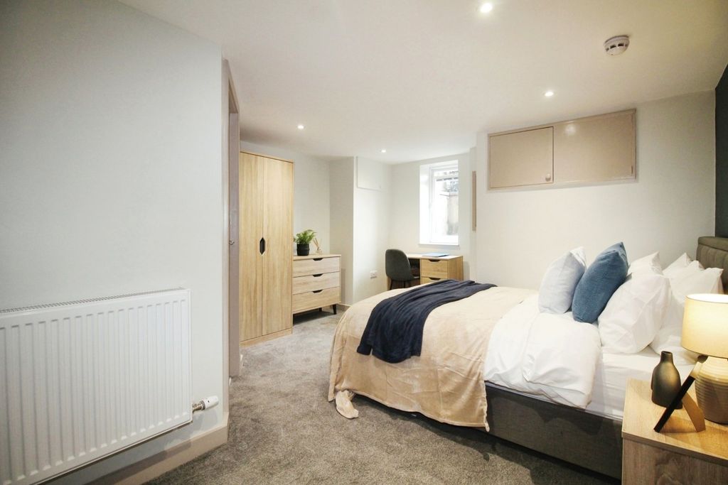 Property photo 1 of 7 Picture No. 08