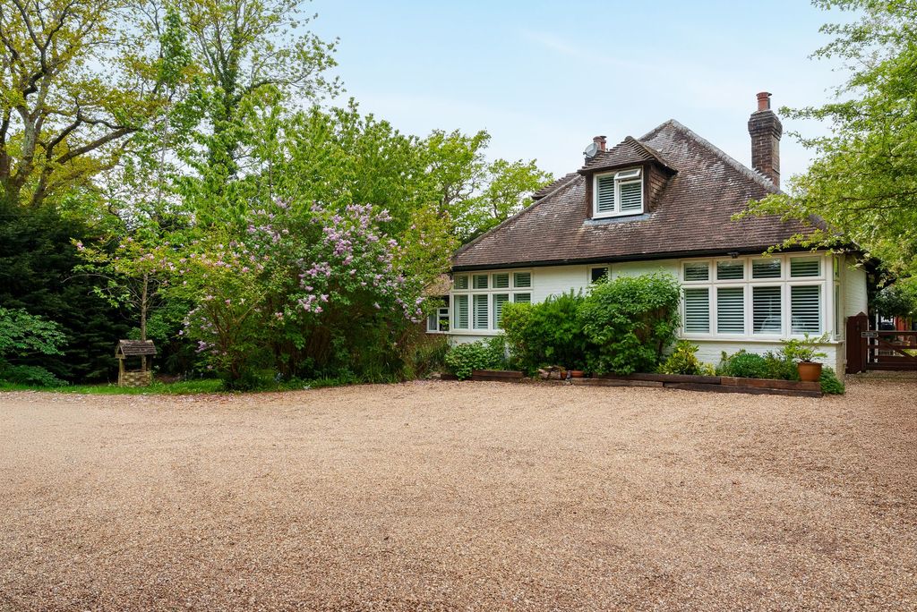 Property photo 1 of 32