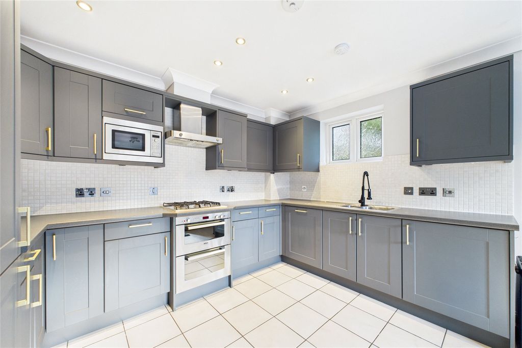 Property photo 2 of 9 Picture No. 01