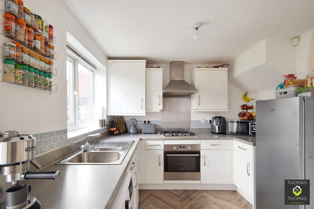 Property photo 3 of 13 Dsc_0120 Copy Copy Copy.Jpg