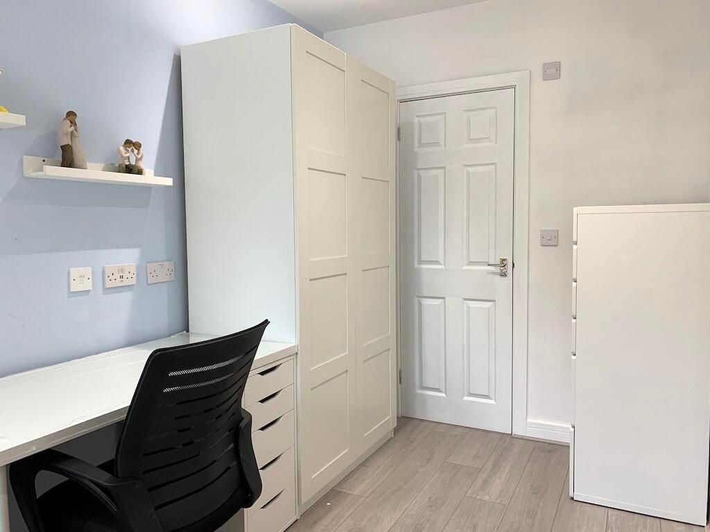 Property photo 2 of 34