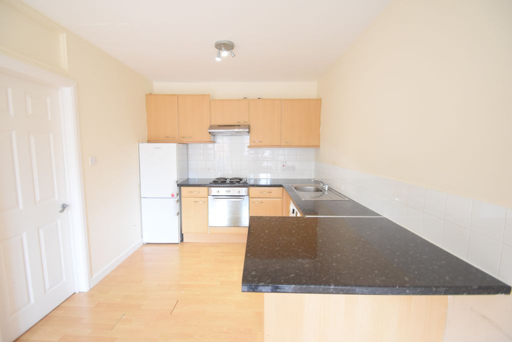 Property photo 3 of 8 6