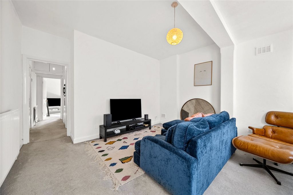 Property photo 3 of 11 Picture No. 05