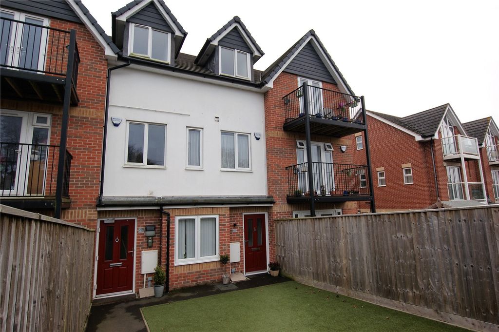 Property photo 1 of 12 Picture No. 01