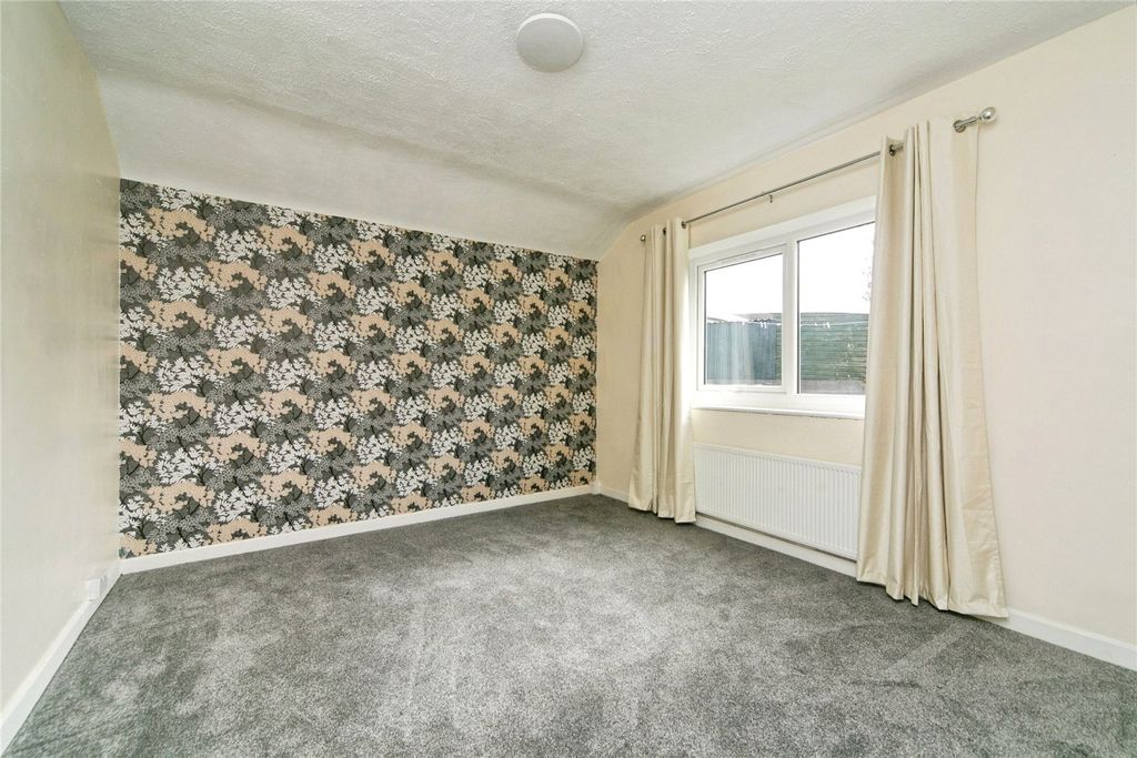 Property photo 3 of 14 Picture No. 01