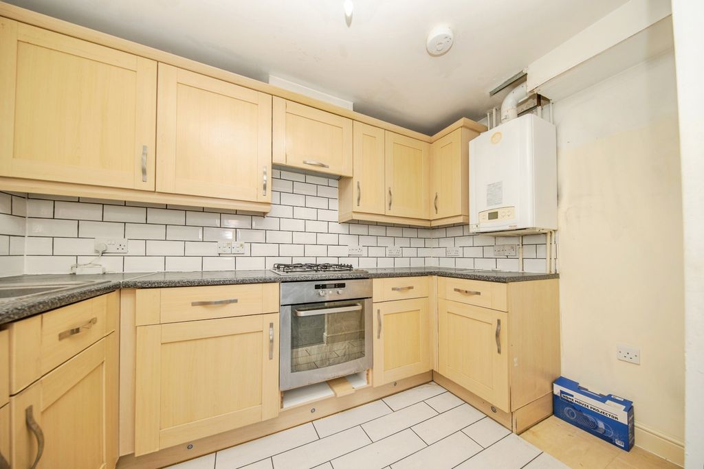 Property photo 2 of 12 Pbox-Img.Jpg