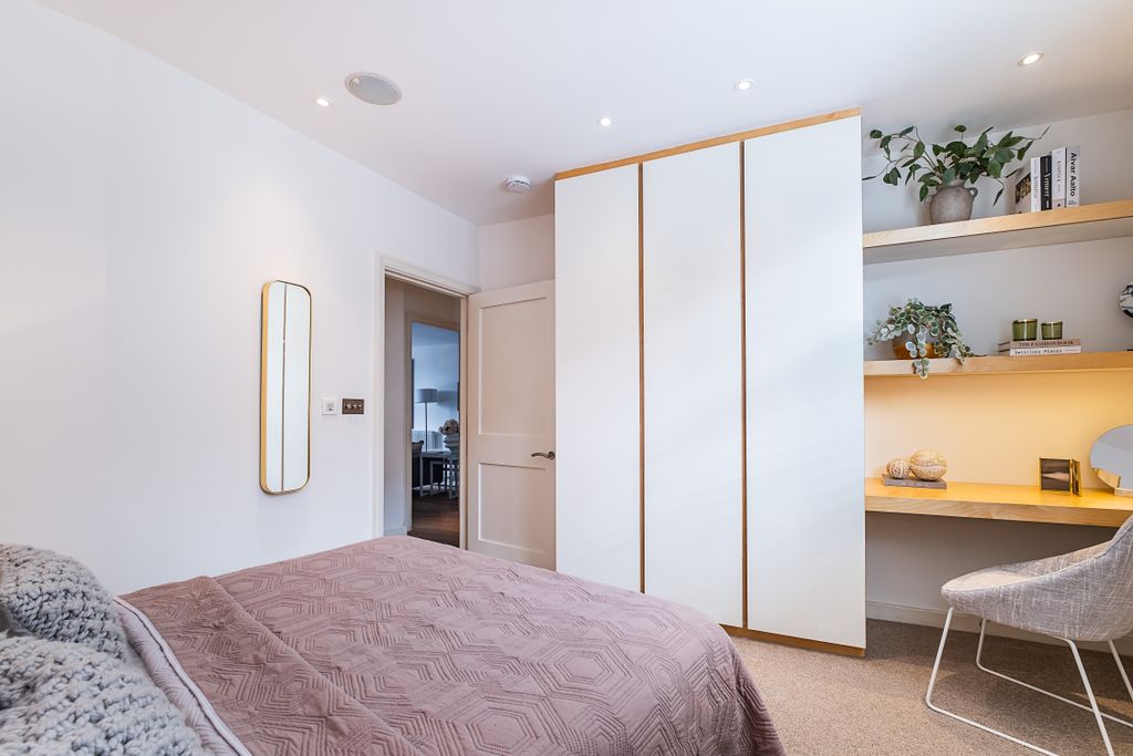 Additional image 12 of 4 bed flat for sale85 Petersham Road, Richmond TW10