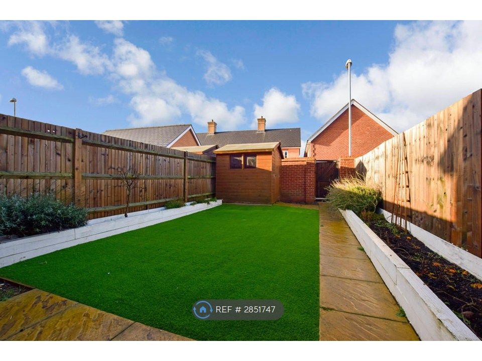 Property photo 2 of 12