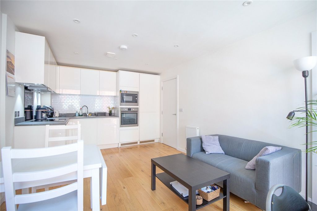 Property photo 3 of 17 Picture No. 03