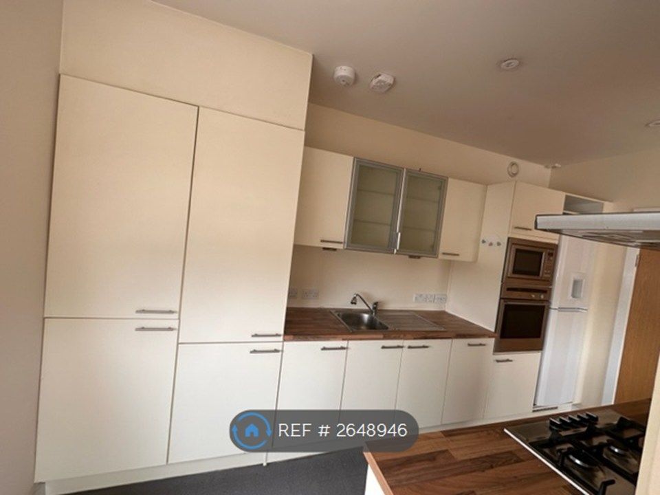 Property photo 2 of 29