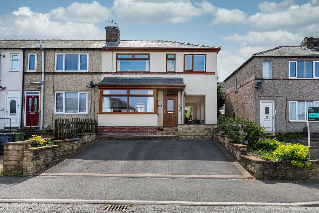 Property photo 1 of 33