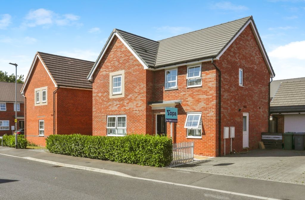 Property photo 1 of 22 Front