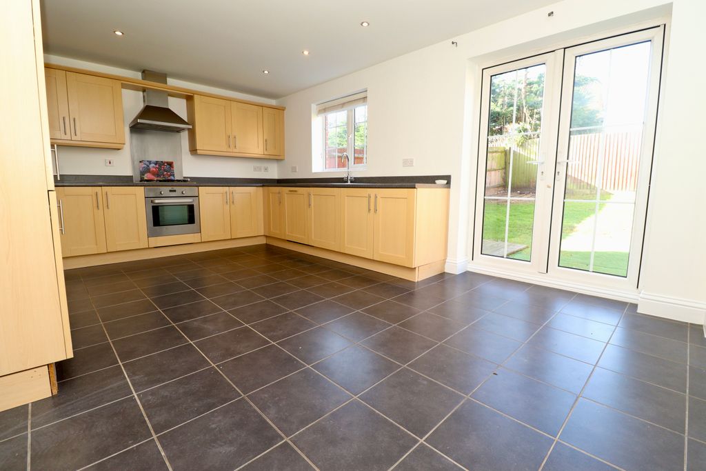 Property photo 2 of 18 Img_9172