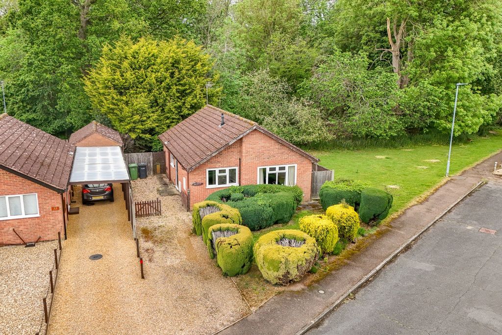 Property photo 1 of 16 4903660