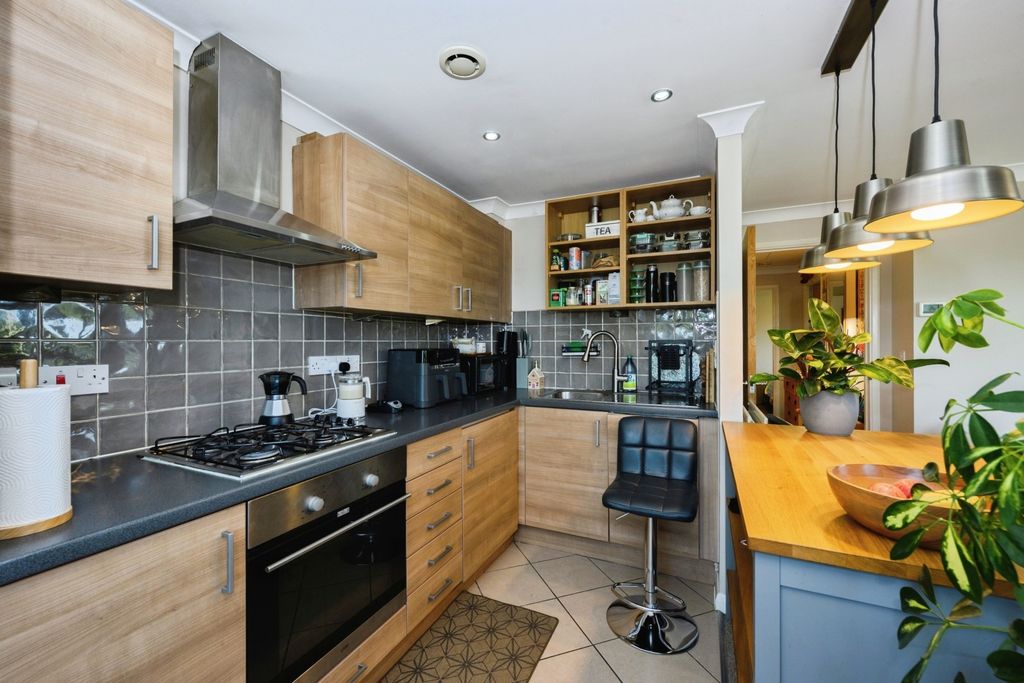 Property photo 2 of 15 Picture No. 22