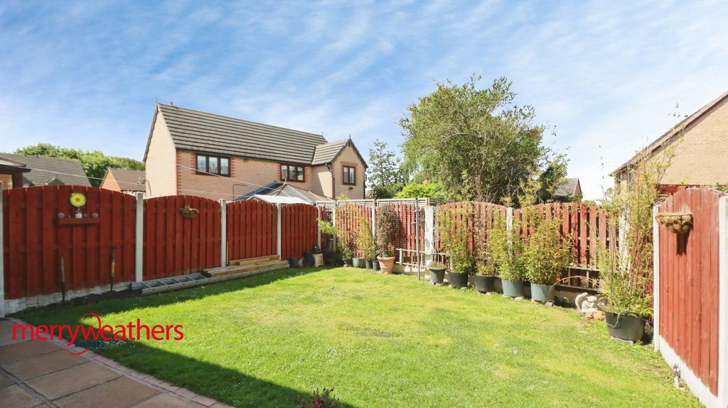 Property photo 3 of 17 External