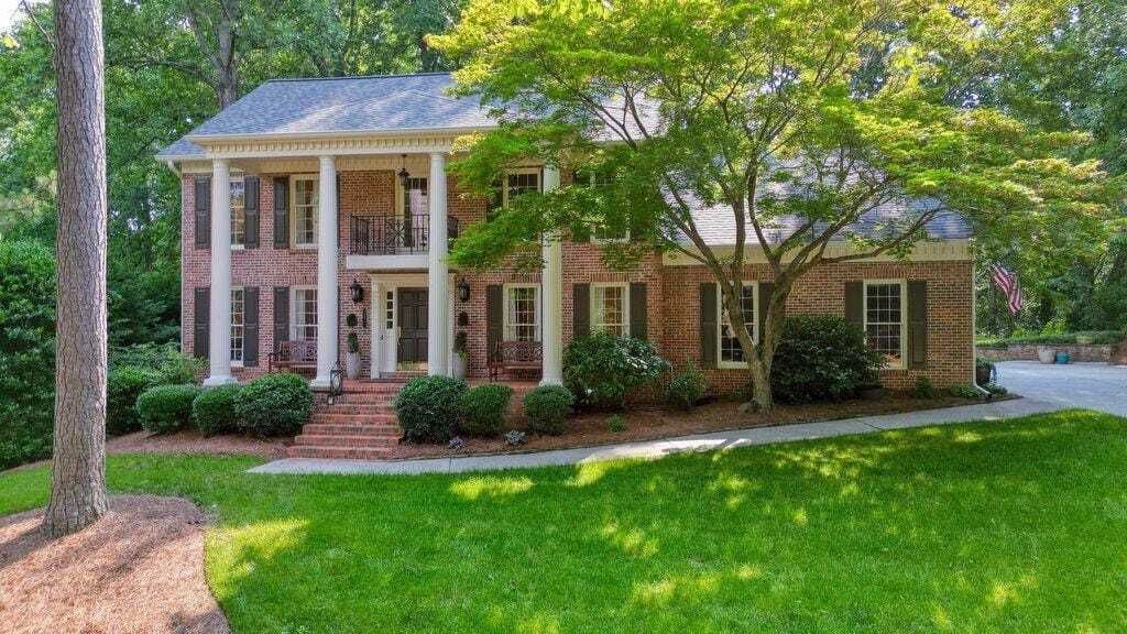 Property photo 1 of 31