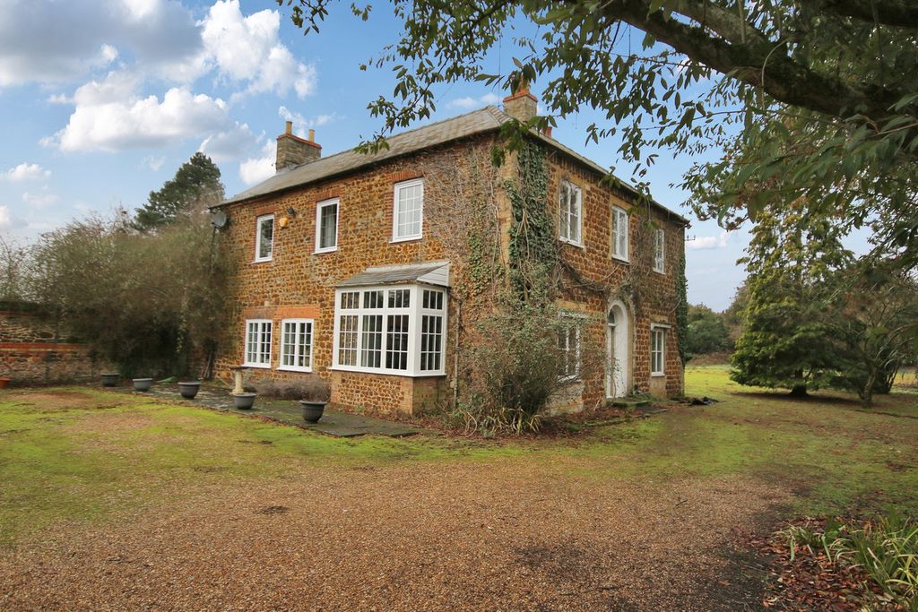 Property photo 1 of 30