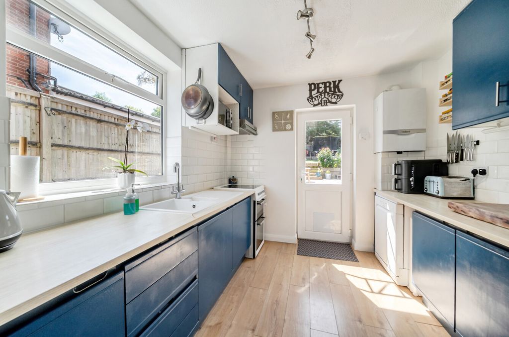 Property photo 3 of 17 1503723-8-6A79d73...
