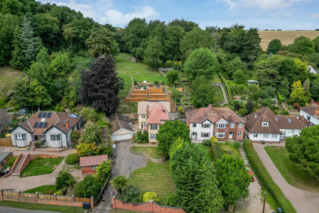 Property photo 2 of 42 144 Nottingham Road Web Ph-63.Jpg