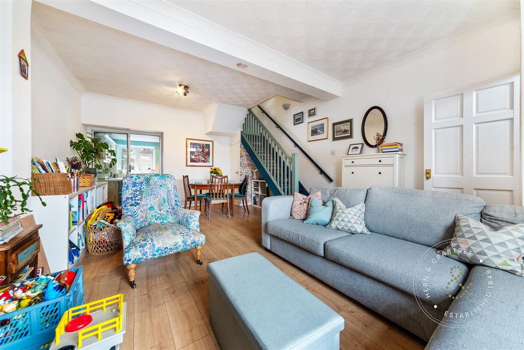 Property photo 3 of 30 Rookwood-Street-19.Jpg
