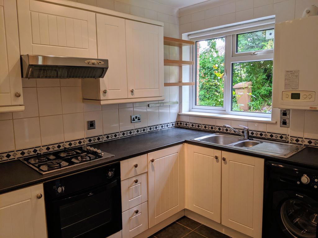 Property photo 2 of 8
