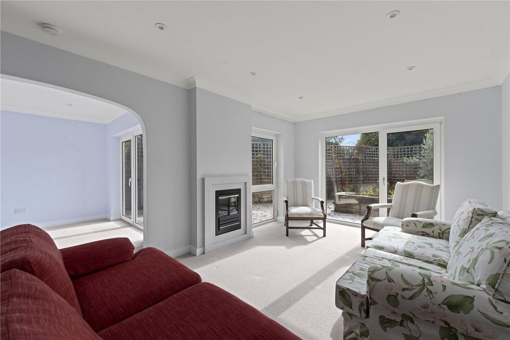 Property photo 3 of 18 Picture No. 23