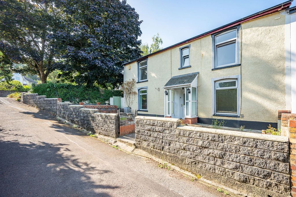 Property photo 1 of 38