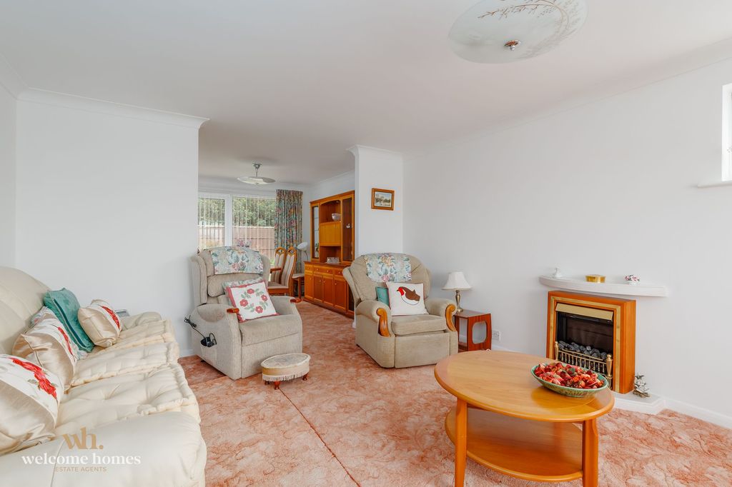 Property photo 2 of 16