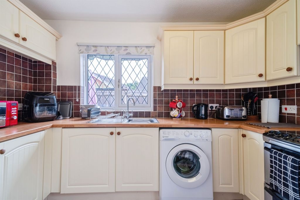 Property photo 2 of 15