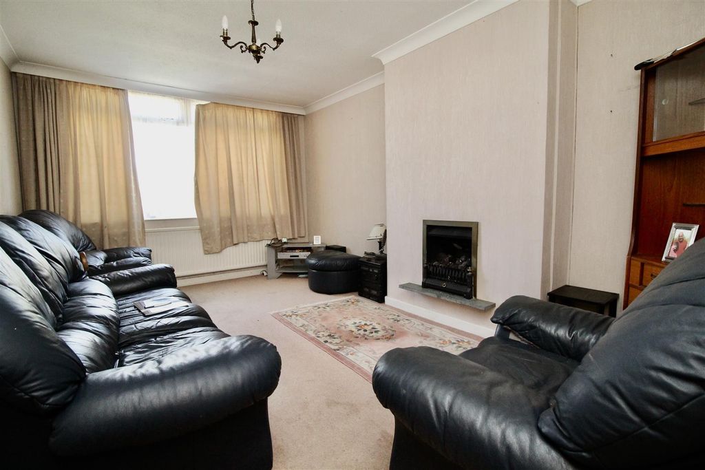 Property photo 3 of 19 Reception Room